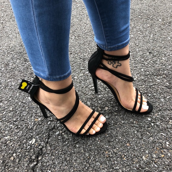 🌷Spring🌷 Black heels - Picture 8 of 8